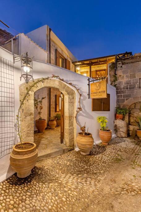 Margaritis Luxury Medieval House Rhodes City Exterior photo