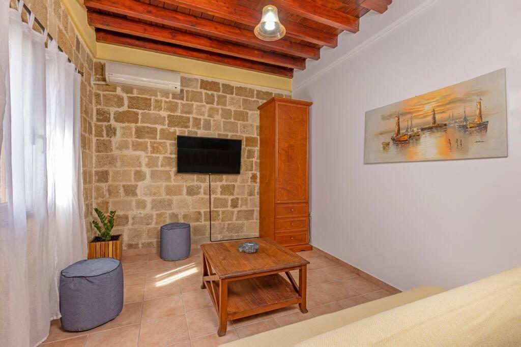 Margaritis Luxury Medieval House Rhodes City Exterior photo