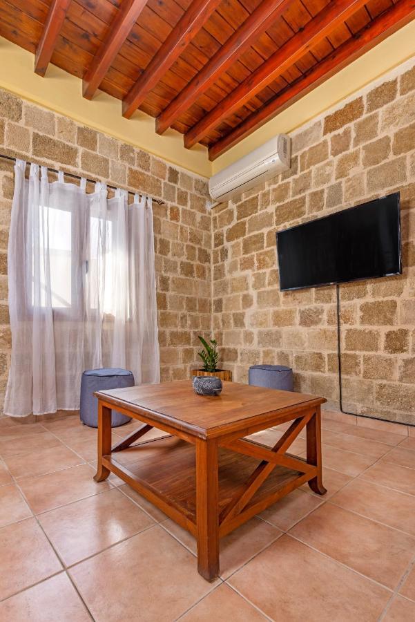 Margaritis Luxury Medieval House Rhodes City Exterior photo
